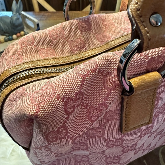💗💗Vintage Pink Gucci Bag💗💗 - Picture 5 of 10